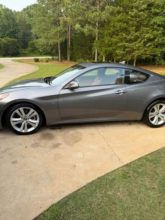 2010 Hyundai Genesis Coupe - Image 7 of 15