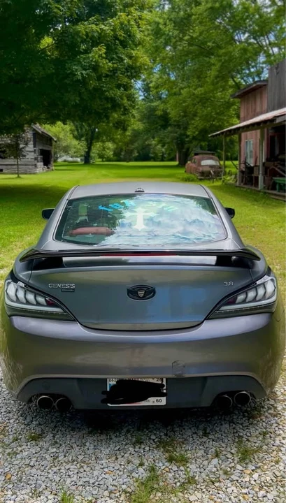 2010 Hyundai Genesis Coupe - Image 3 of 5