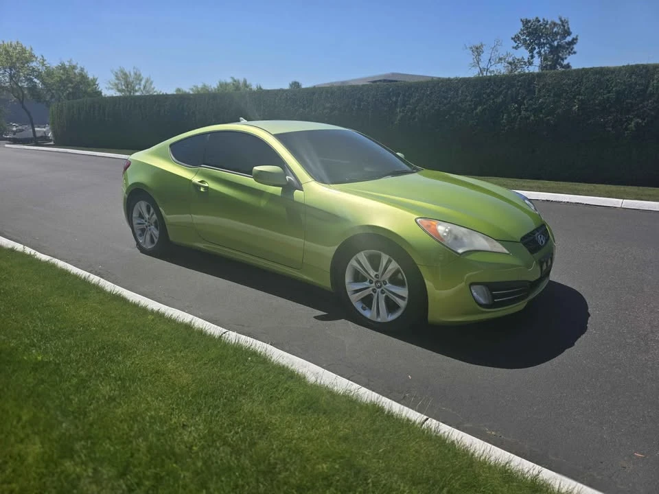 2010 Hyundai Genesis Coupe - Image 6 of 14