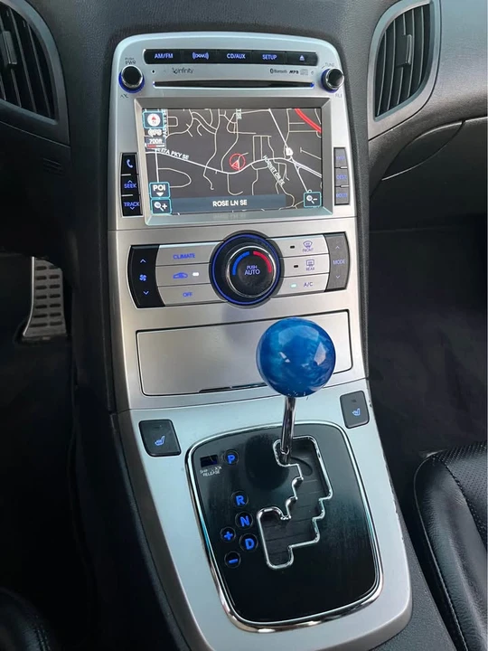 2010 Hyundai Genesis Coupe - Image 11 of 15