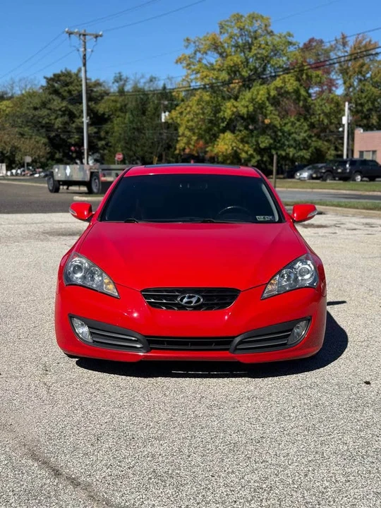 2010 Hyundai Genesis Coupe - Image 2 of 12