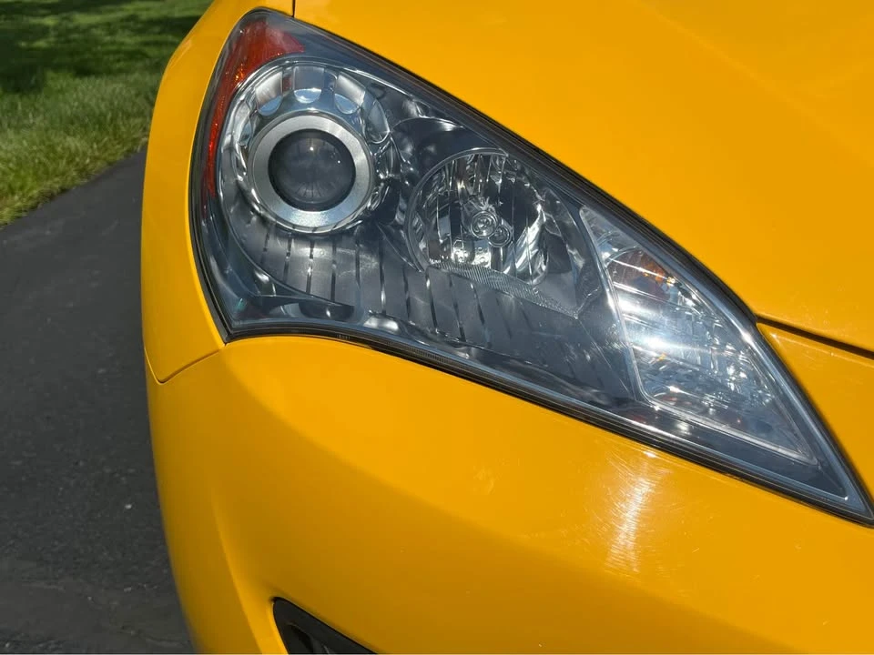 2010 Hyundai Genesis Coupe - Image 7 of 20