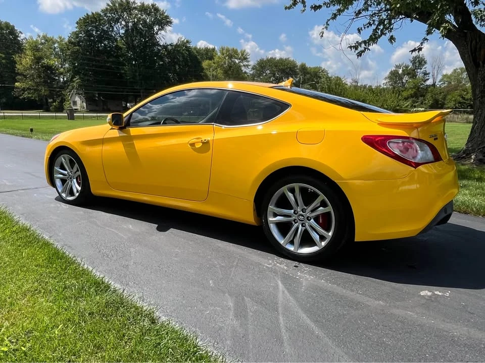 2010 Hyundai Genesis Coupe - Image 3 of 20
