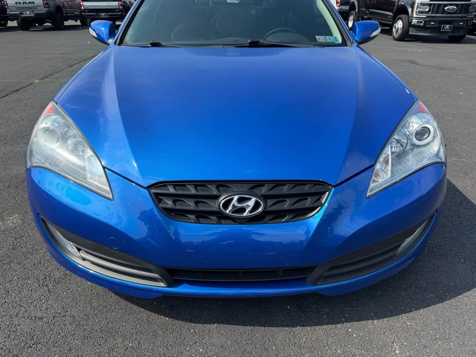 2010 Hyundai Genesis Coupe - Image 8 of 17