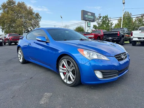 2010 Hyundai Genesis Coupe 3.8 Track Coupe 2D