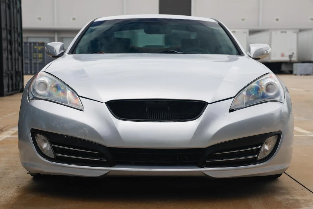 2010 Hyundai Genesis Coupe - Image 10 of 10