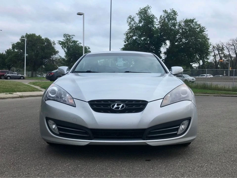 2010 Hyundai Genesis Coupe - Image 3 of 8