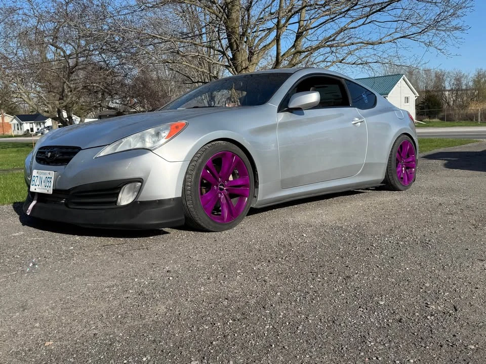 2010 Hyundai Genesis Coupe - Image 2 of 5