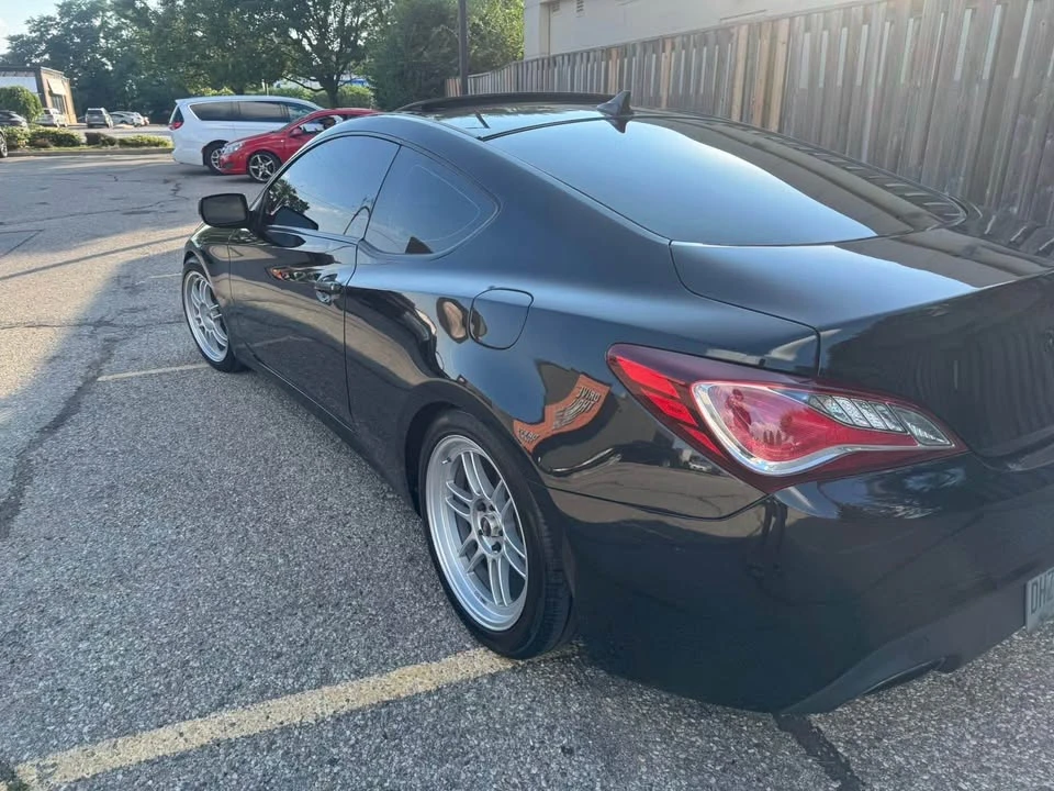 2010 Hyundai Genesis Coupe - Image 15 of 19