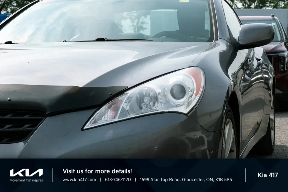2010 Hyundai Genesis Coupe - Image 10 of 20