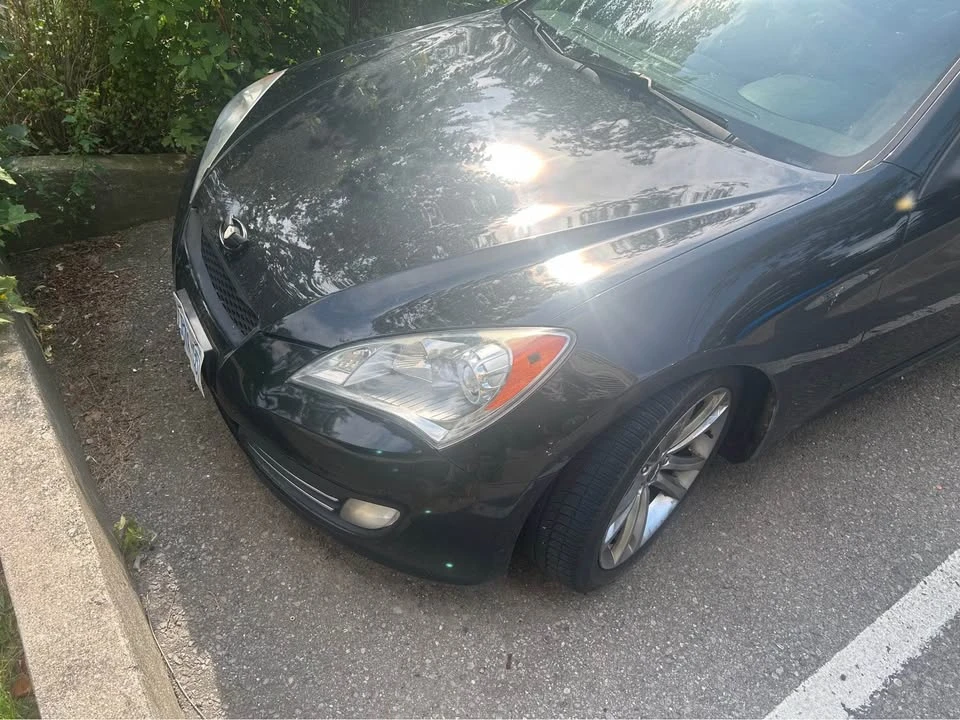 2010 Hyundai Genesis Coupe - Image 3 of 4