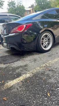2010 Hyundai Genesis Coupe 2.0T Premium