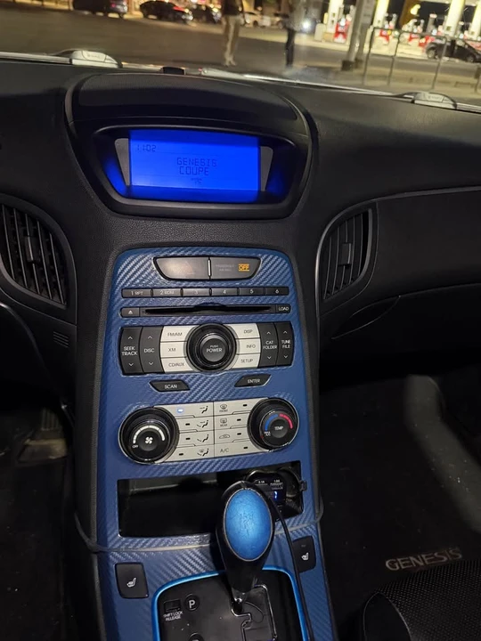 2010 Hyundai Genesis Coupe - Image 7 of 8