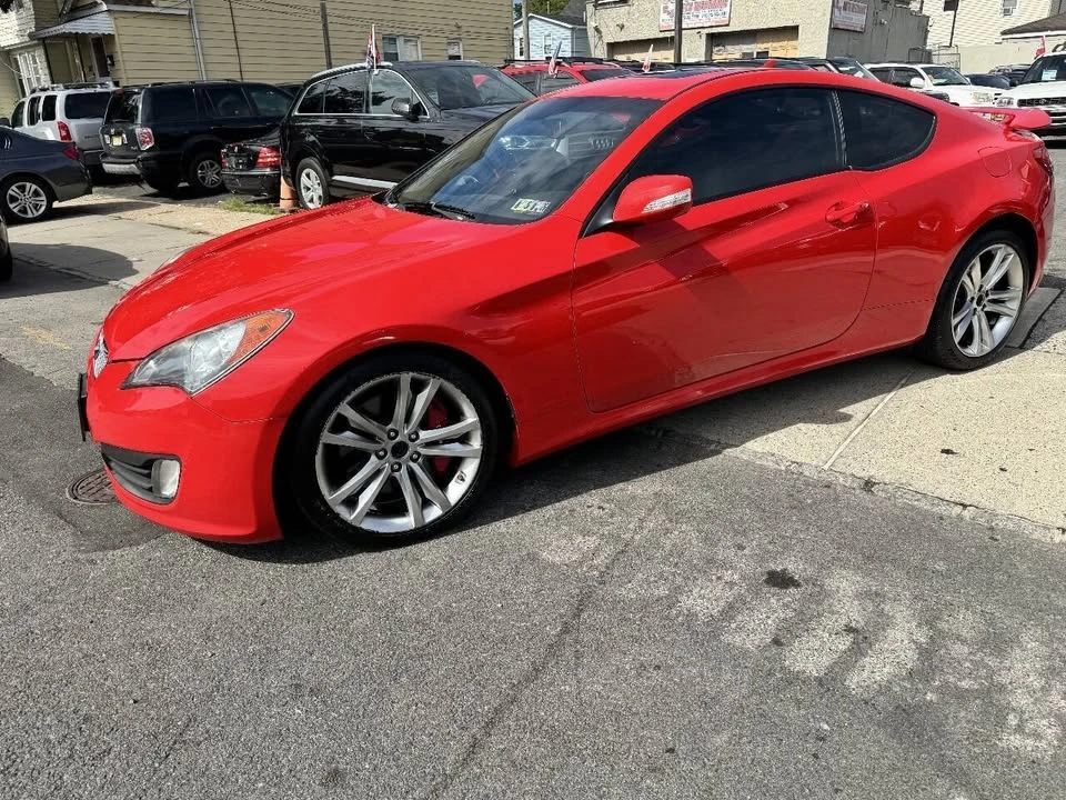 2010 Hyundai Genesis Coupe - Image 15 of 20