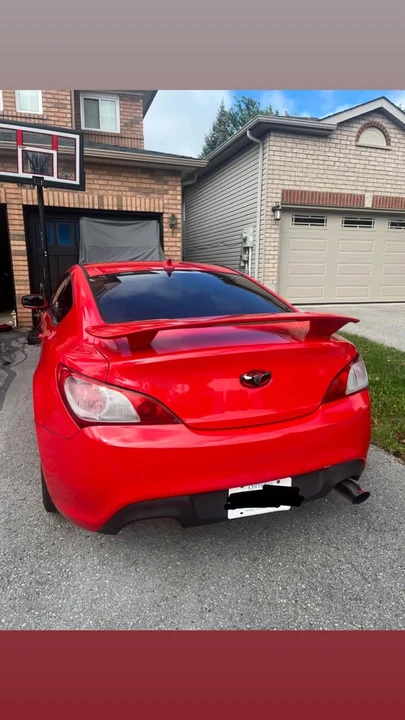 2010 Hyundai Genesis Coupe - Image 2 of 7