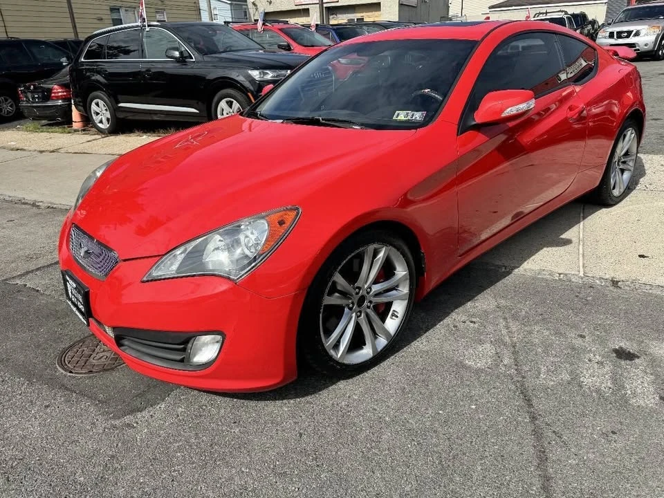2010 Hyundai Genesis Coupe - Image 19 of 20