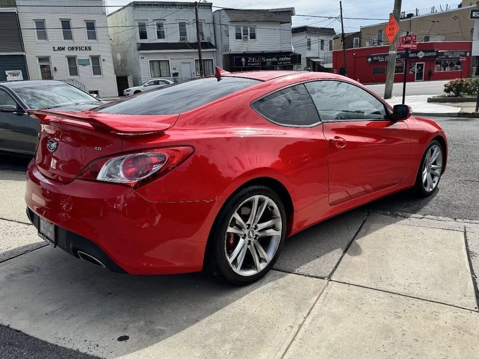 2010 Hyundai Genesis Coupe - Image 7 of 20
