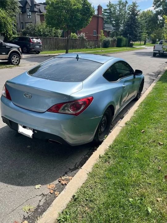 2010 Hyundai Genesis Coupe - Image 5 of 14