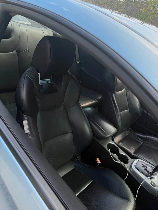2010 Hyundai Genesis Coupe - Image 6 of 8