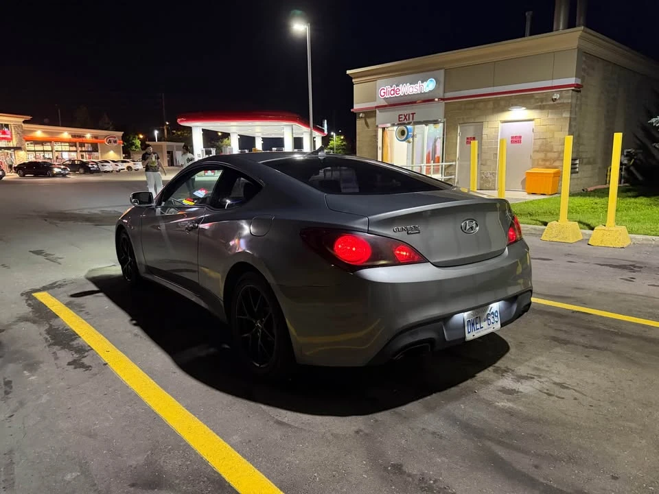 2010 Hyundai Genesis Coupe - Image 3 of 8