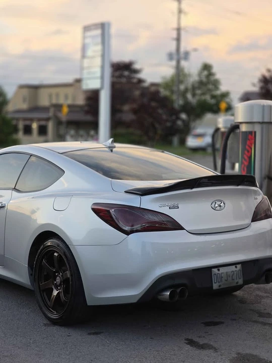 2010 Hyundai Genesis Coupe - Image 7 of 9