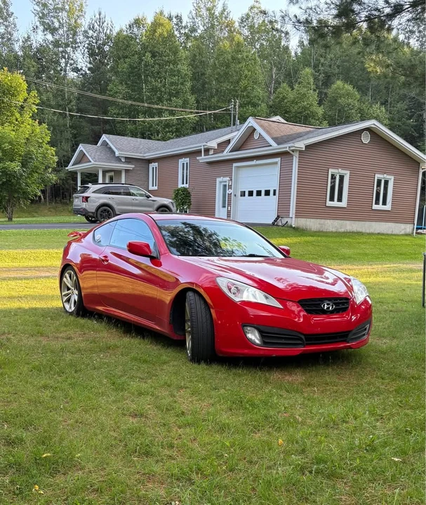 2010 Hyundai Genesis Coupe - Image 6 of 7