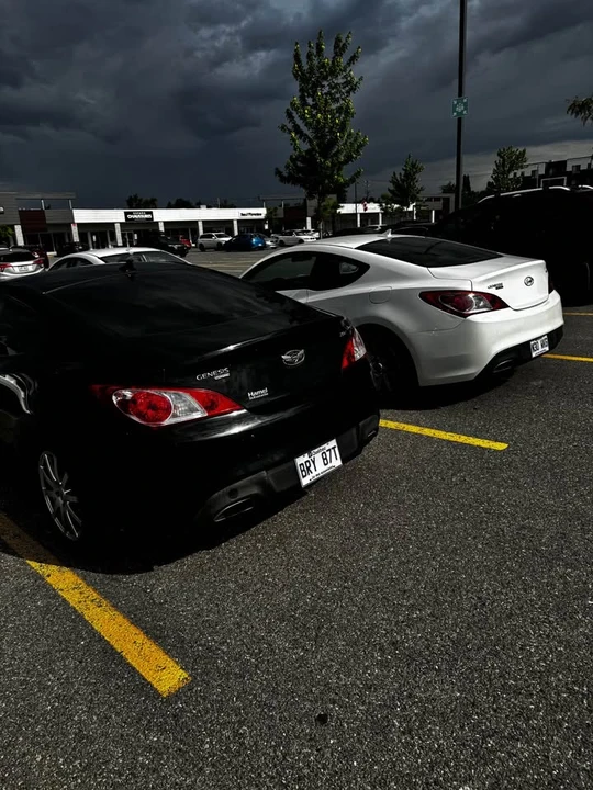 2010 Hyundai Genesis Coupe - Image 5 of 7