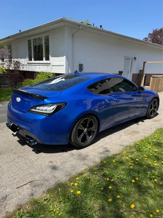 2010 Hyundai Genesis Coupe - Image 2 of 12
