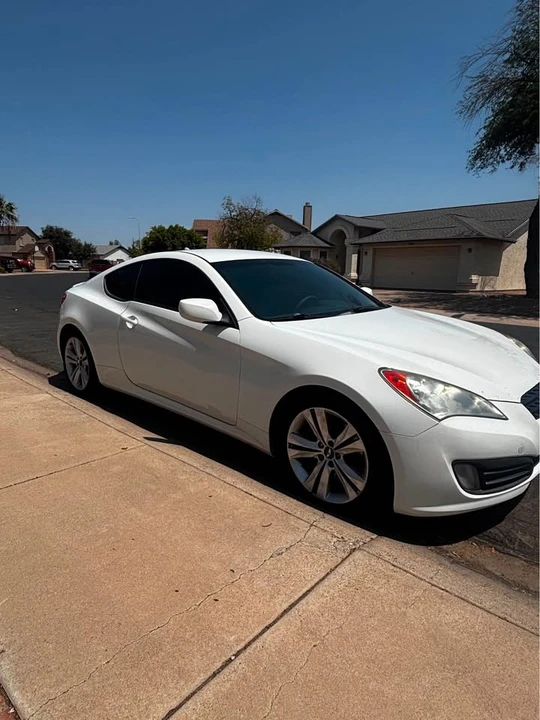 2010 Hyundai Genesis Coupe - Image 5 of 5