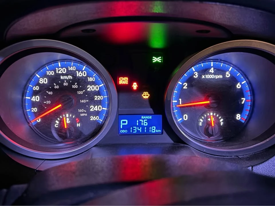 2010 Hyundai Genesis Coupe - Image 3 of 9