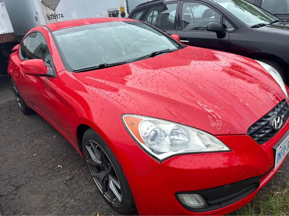 2010 Hyundai Genesis Coupe - Image 3 of 4
