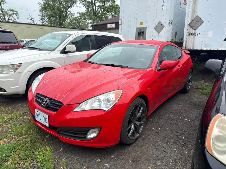 2010 Hyundai Genesis Coupe - Image 4 of 4