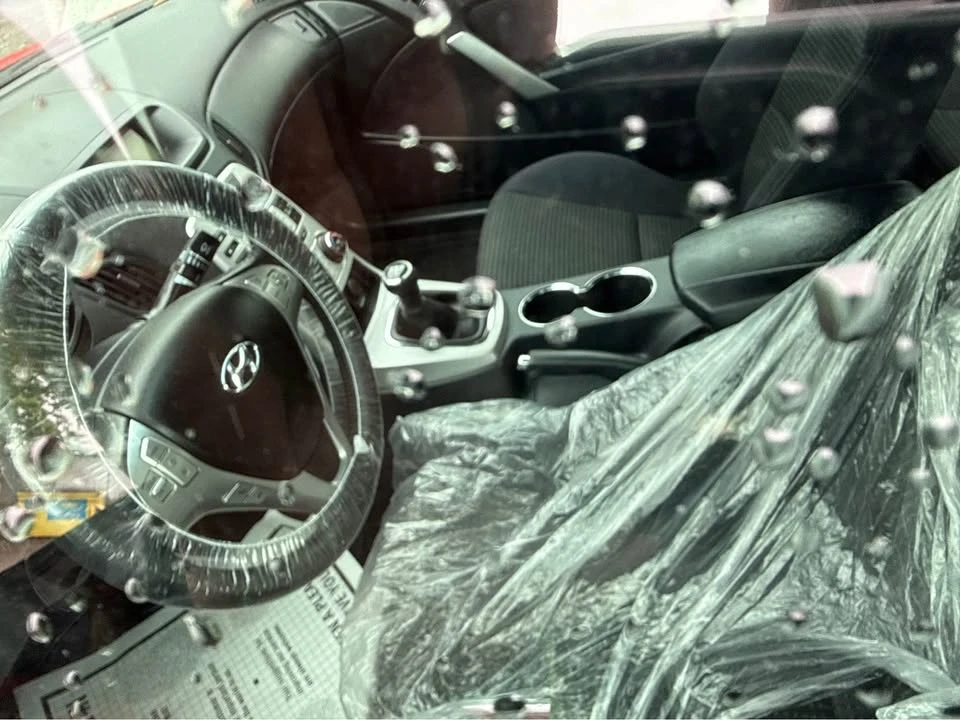 2010 Hyundai Genesis Coupe - Image 2 of 4
