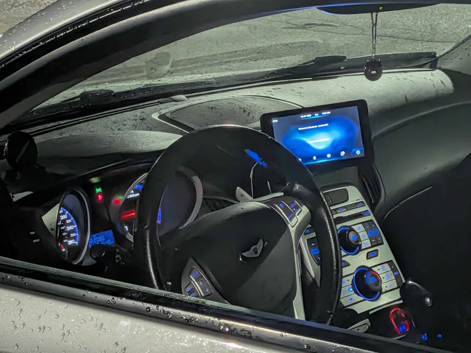 2010 Hyundai Genesis Coupe - Image 4 of 7