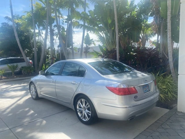 2010 Hyundai Genesis - Image 6 of 21