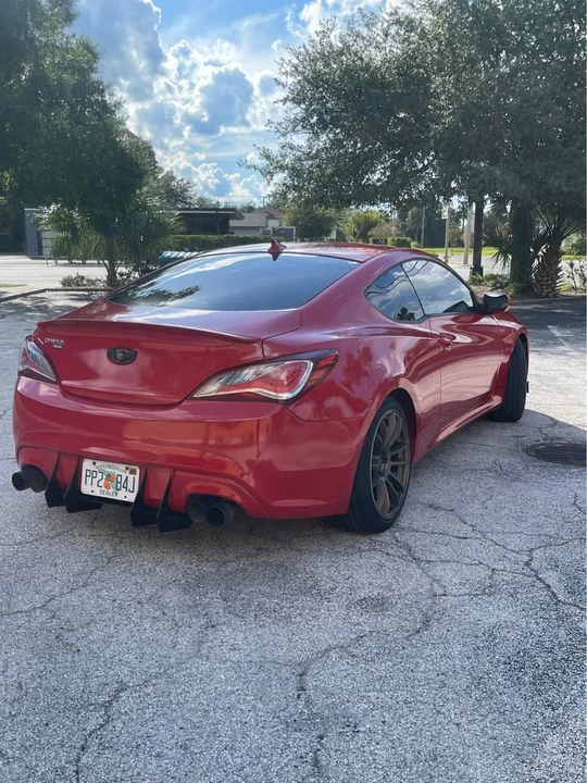 2010 Hyundai Genesis Coupe - Image 3 of 5