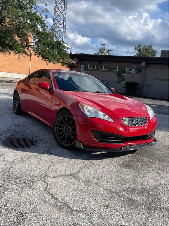 2010 Hyundai Genesis Coupe - Image 2 of 5
