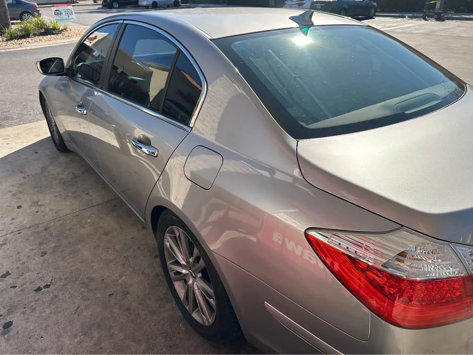2010 Hyundai Genesis - Image 2 of 10