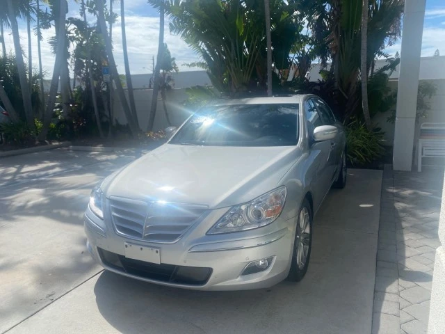 2010 Hyundai Genesis - Image 4 of 21