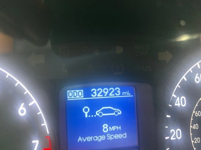 2010 Hyundai Genesis - Image 19 of 21