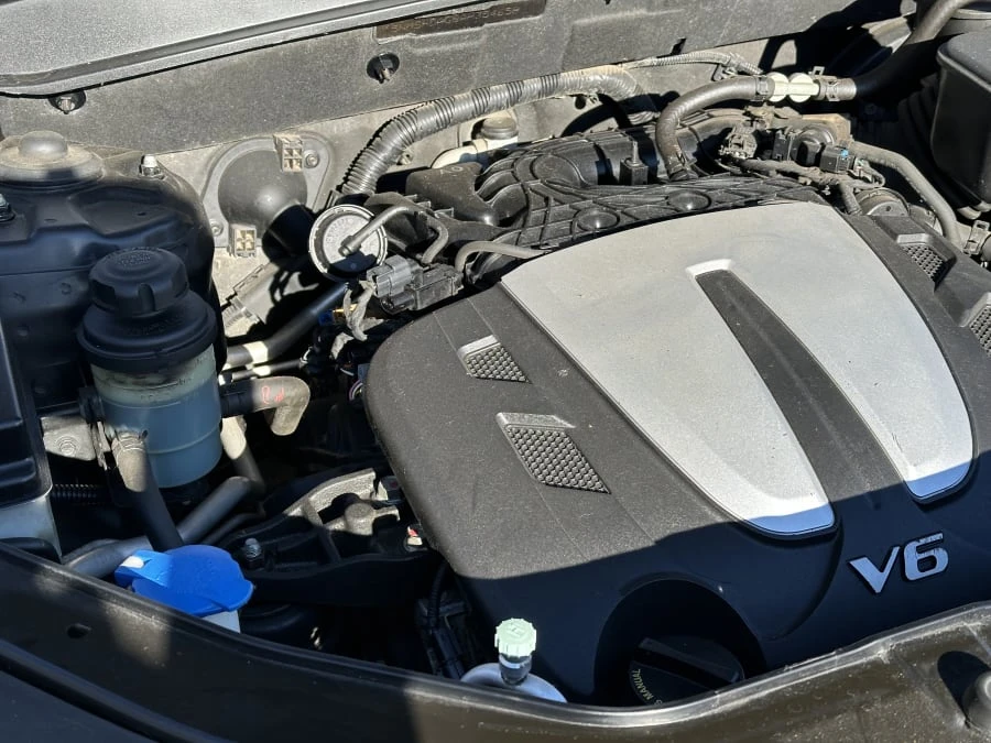 2010 Hyundai Santa Fe - Image 19 of 19