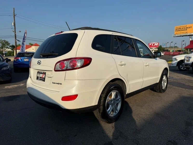 2010 Hyundai Santa Fe - Image 7 of 12
