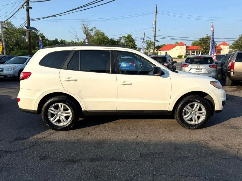 2010 Hyundai Santa Fe - Image 4 of 12