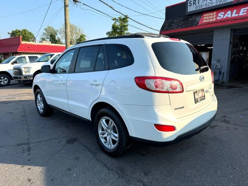 2010 Hyundai Santa Fe - Image 6 of 12