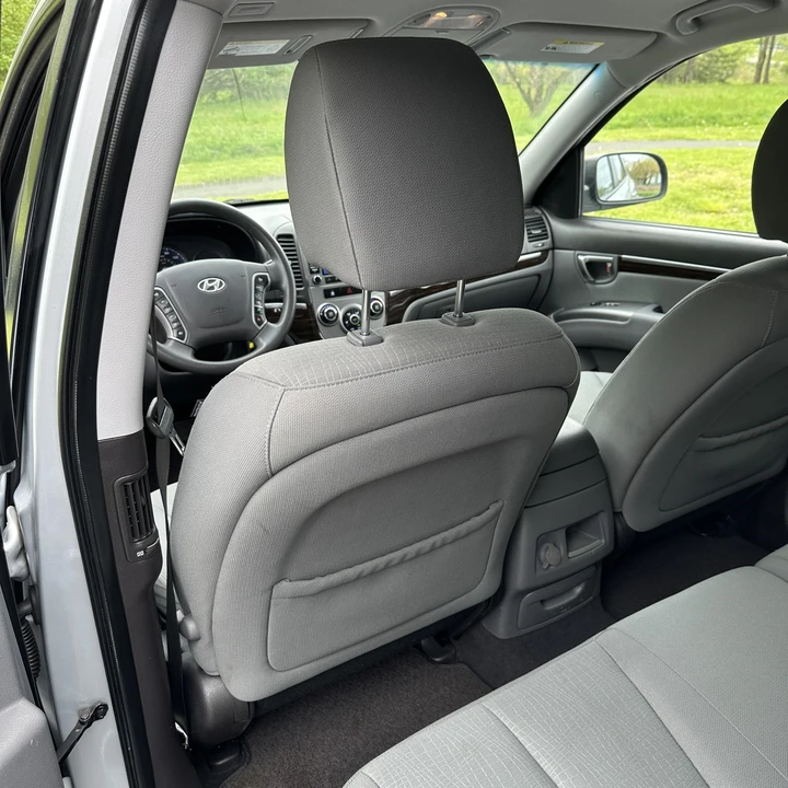 2010 Hyundai Santa Fe - Image 20 of 21