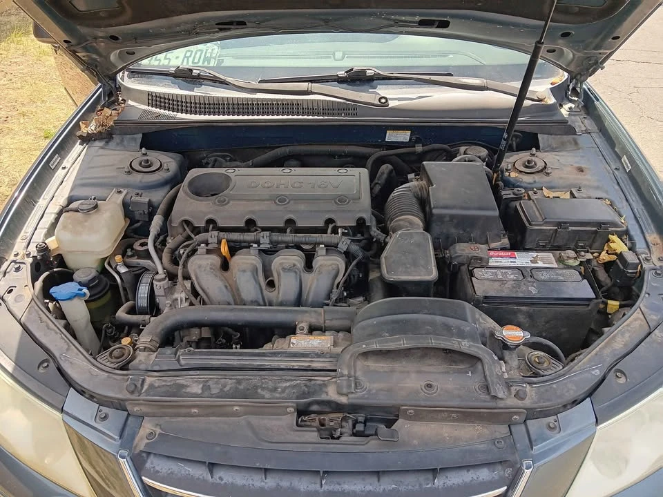 2010 Hyundai Sonata - Image 3 of 9
