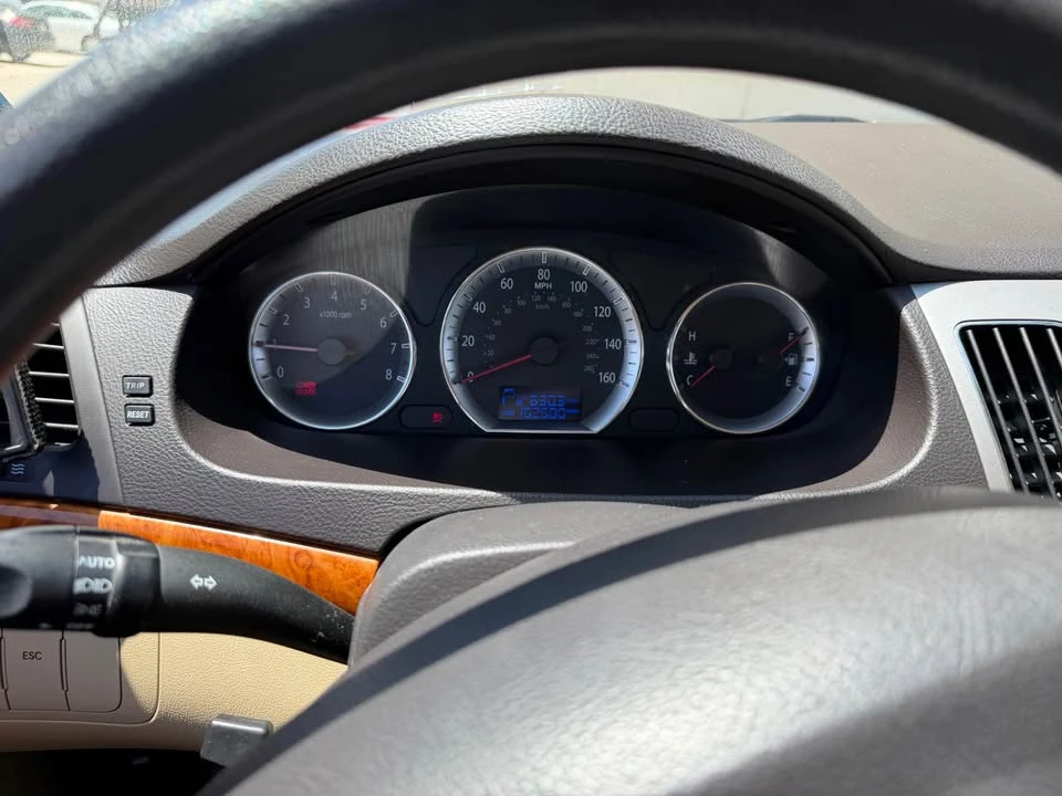 2010 Hyundai Sonata - Image 6 of 6