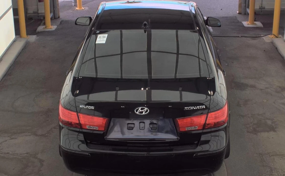 2010 Hyundai Sonata - Image 5 of 13