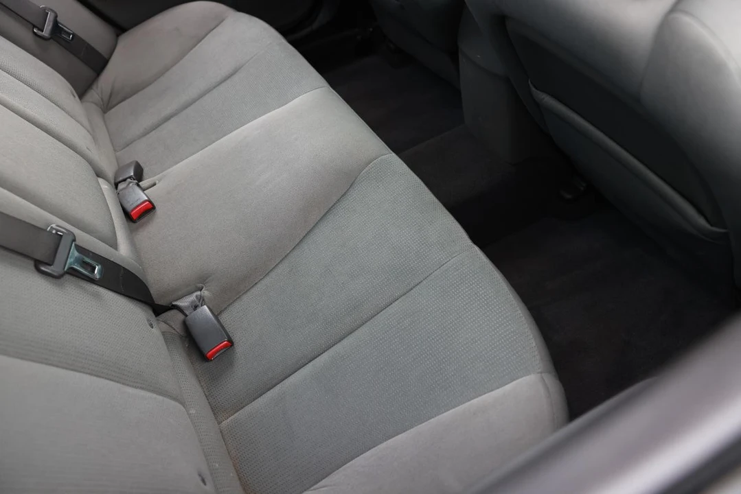2010 Hyundai Sonata - Image 12 of 21