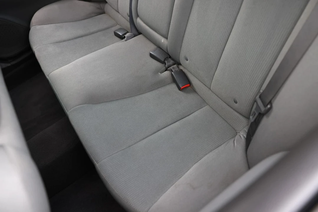 2010 Hyundai Sonata - Image 10 of 21